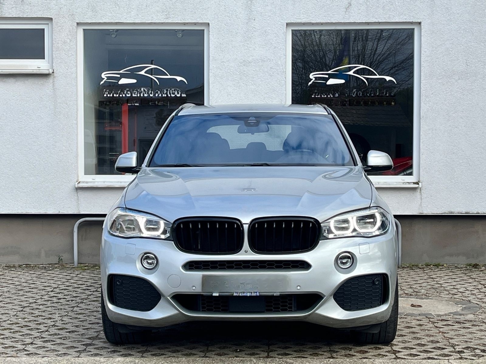 BMW X5 xDrive50i - 1. Hand - M-Paket HUD h/k ACC AHK foto 3