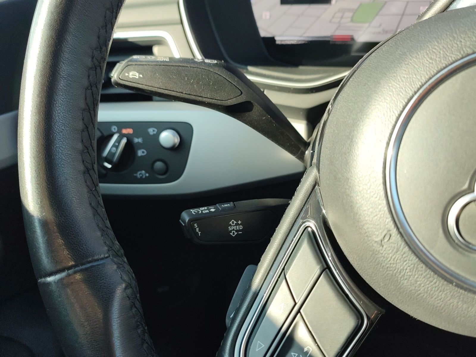 Audi A4 Avant 35 TDI S line competition*Navi*Matrix*A foto 12