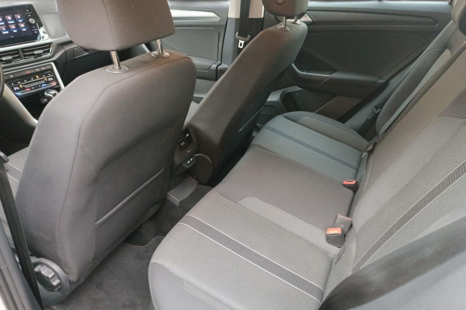 Volkswagen T-Roc 1.5 TSI Life DSG *NAV*SHZ*LED*App-Connect* foto 16