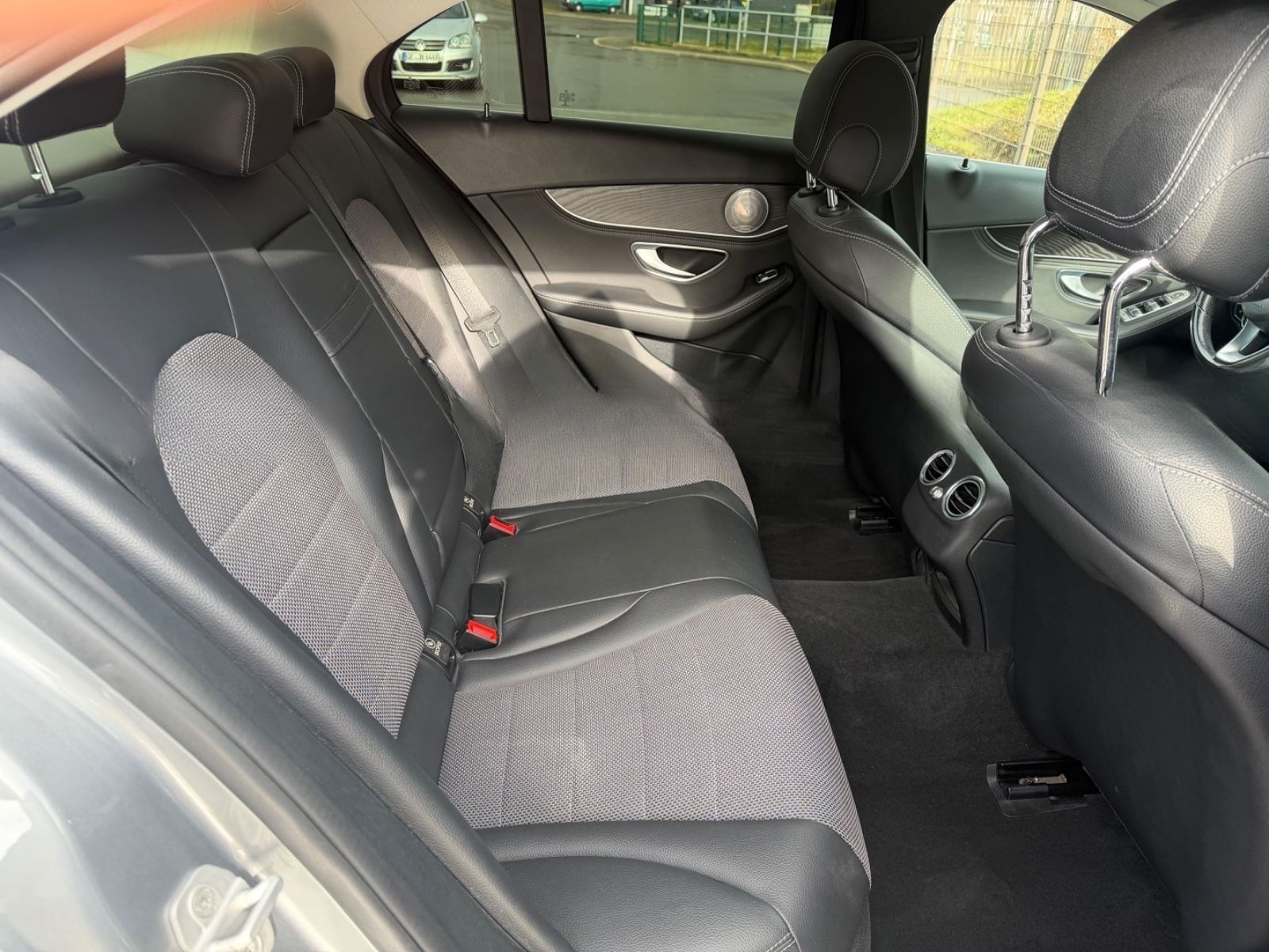 Mercedes-Benz C 180 Limousine CGI AUTOMATIK/NAVI/LED/83TKM!!! foto 8