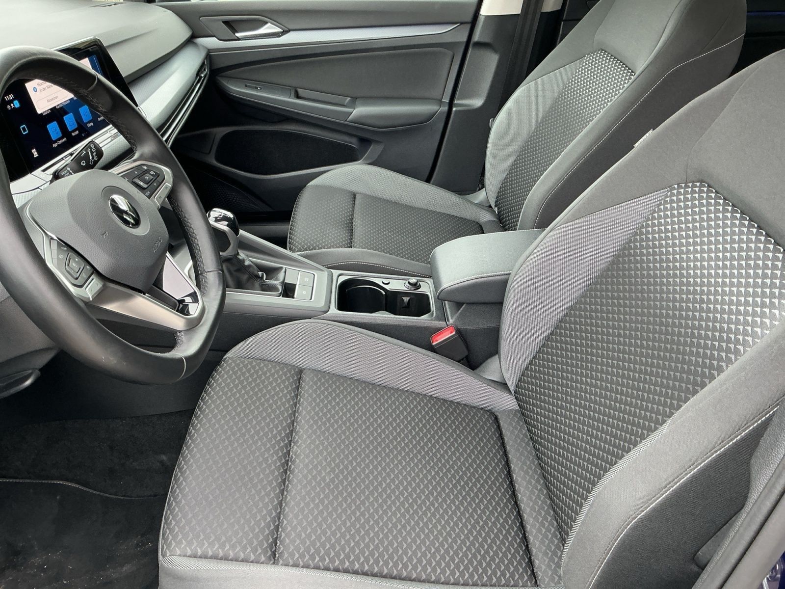 Volkswagen Golf VIII 1.5TSI ACTIVE 5JG+LEDplus+STDHZG+NAVI foto 12