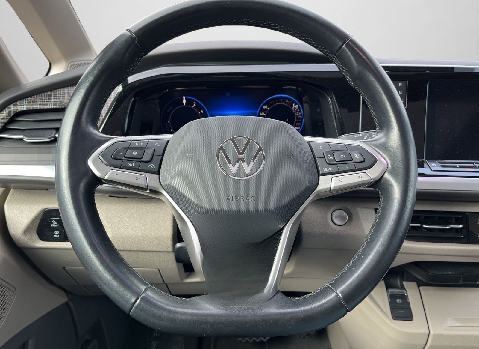 Volkswagen T7 Multivan Energetic 1,4 TSI eHybrid 6-Gang-DSG foto 9