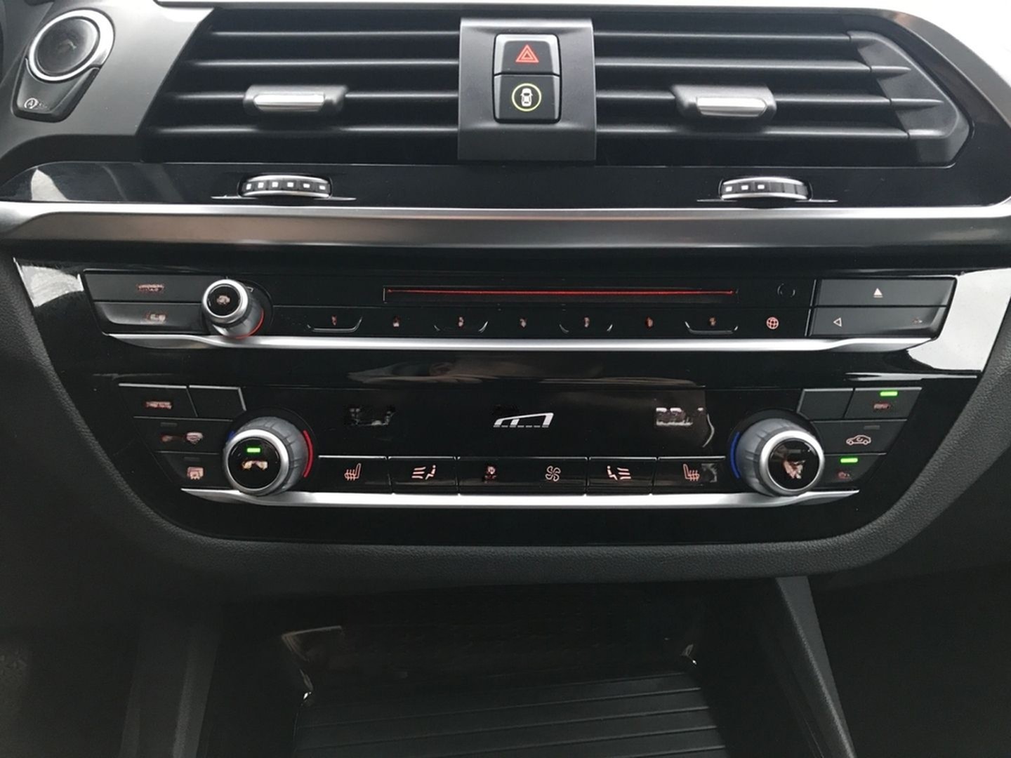 BMW X3 xDrive 30d Advantage *adap Fahrw*AHK*HiFi*SHZ foto 28