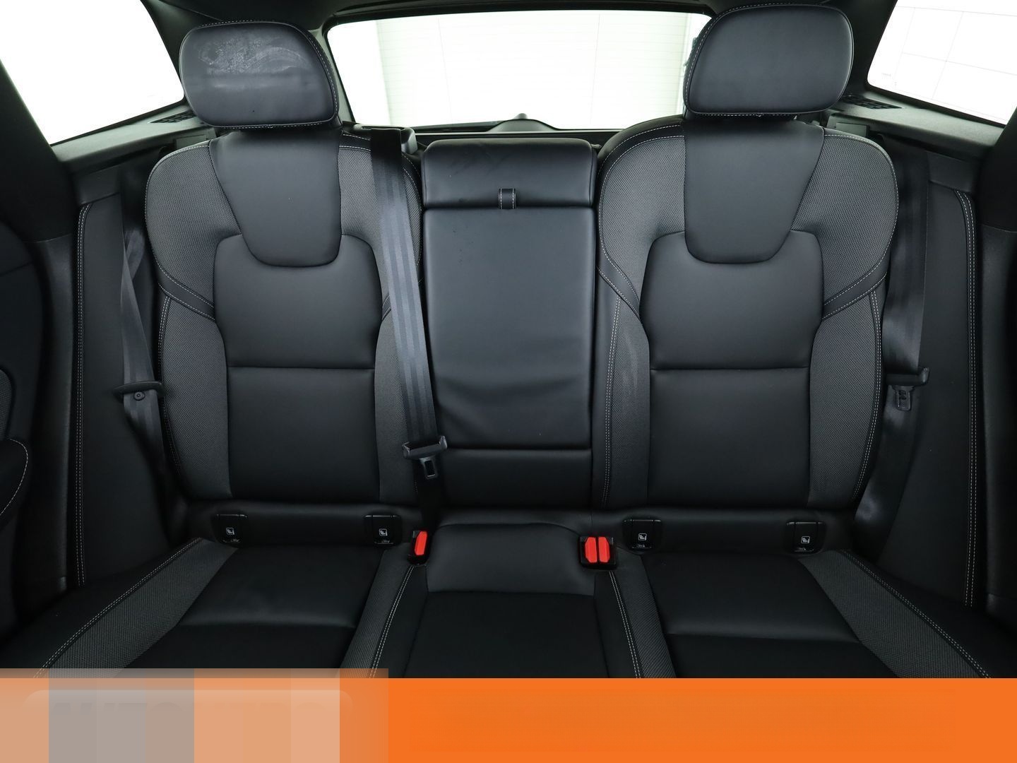 Volvo XC60 2.0 B4 R Design 2WD Aut.*ACC*HARMAN/KARDON* foto 16