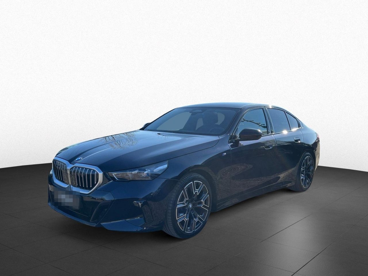 BMW 520dA xDr M SPORT Pano,AHK,StHzg,20",KomSi,360° foto 6