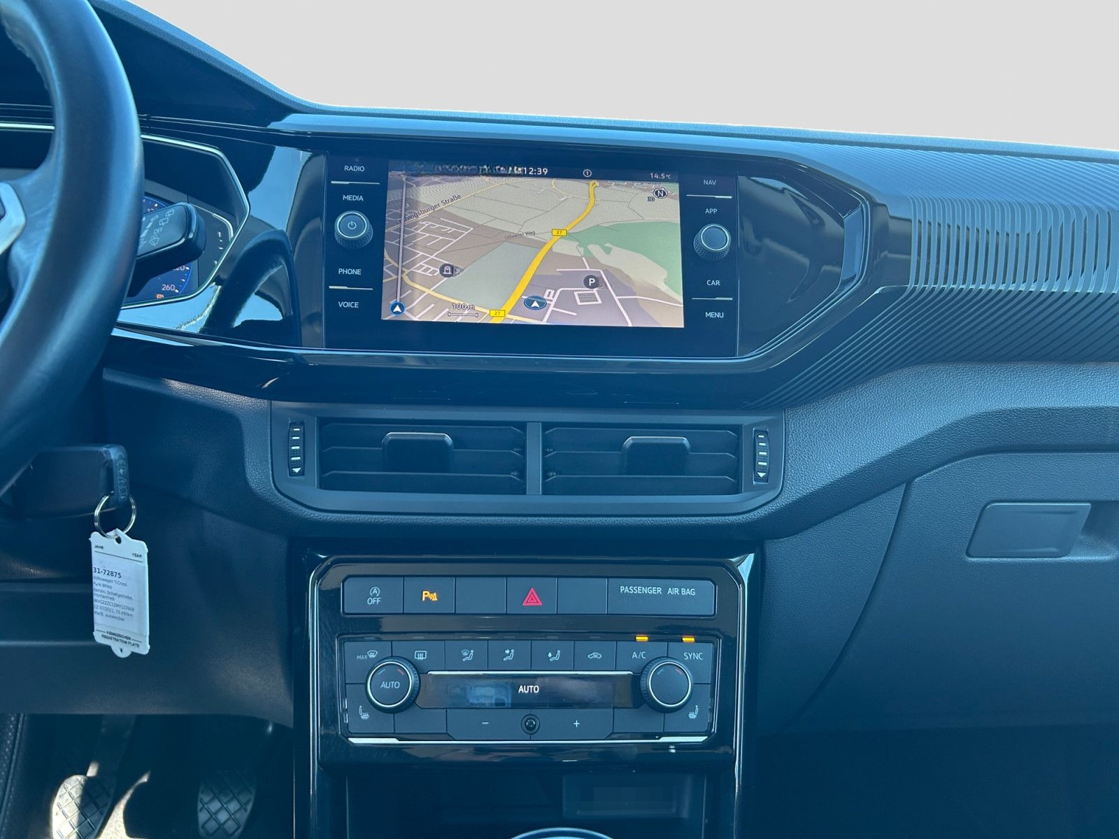 Volkswagen T-Cross 1.0 TSI Style Navi AHK Sitzhzg Einparkh foto 7