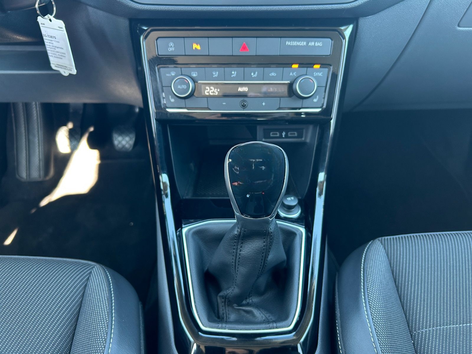 Volkswagen T-Cross 1.0 TSI Style Navi AHK Sitzhzg Einparkh foto 8