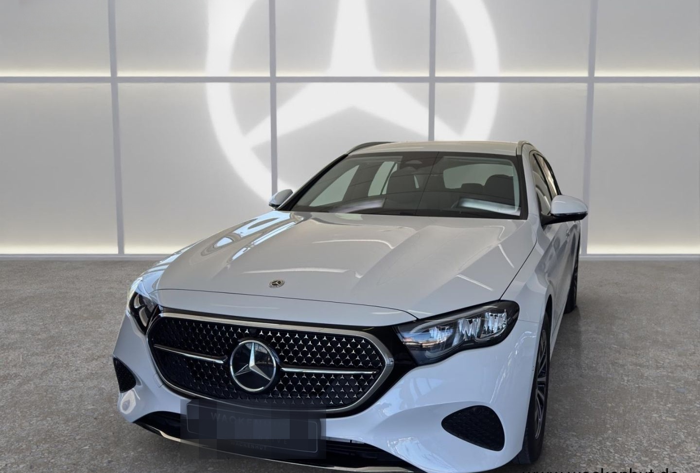 Mercedes-Benz E 220 d T AVANTGARDE AHK DISTR TOTW.RFK LED CARP foto 2