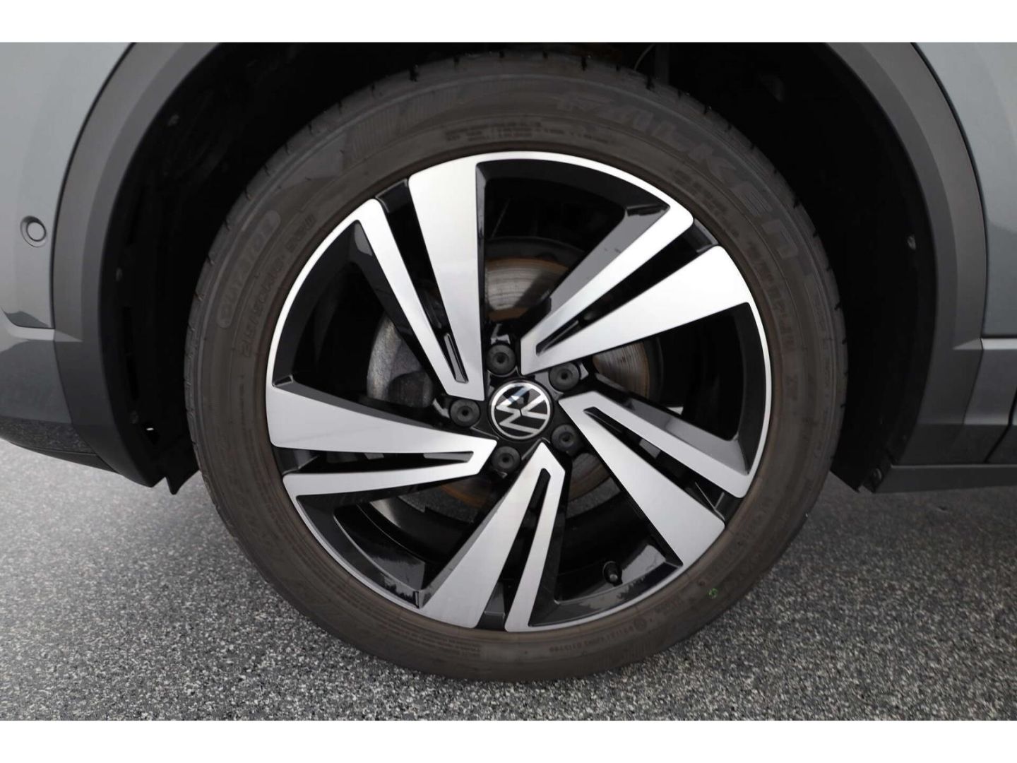 Volkswagen T-Roc 1.5 TSI R-Line DSG NAV/LED/RFK/ACC/SH/DAB+ foto 8