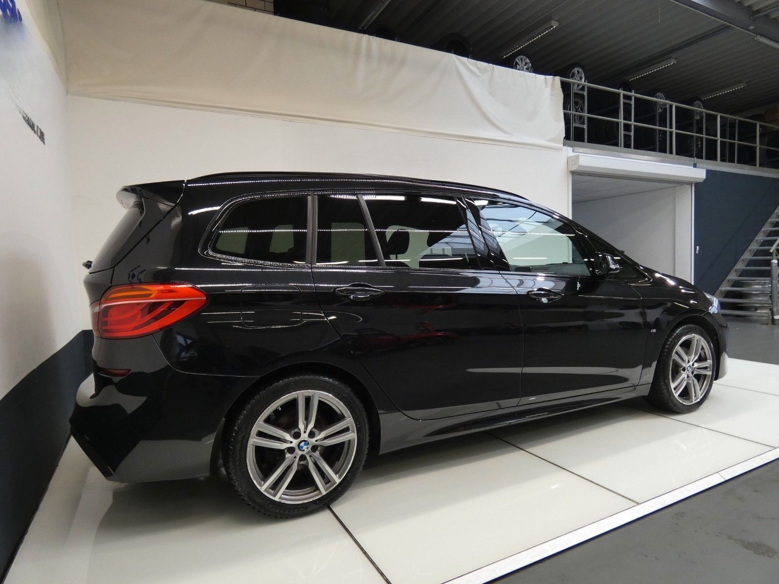 BMW 218 Gran Tourer M Sport*DAB*AHK*Navi*LED*HiFi foto 8