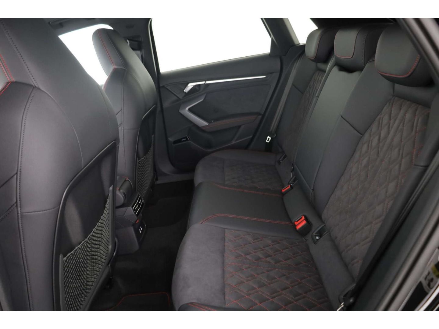 Audi S3 Sportback TFSI quattro LP: 76.930,- /Head-up/ foto 10