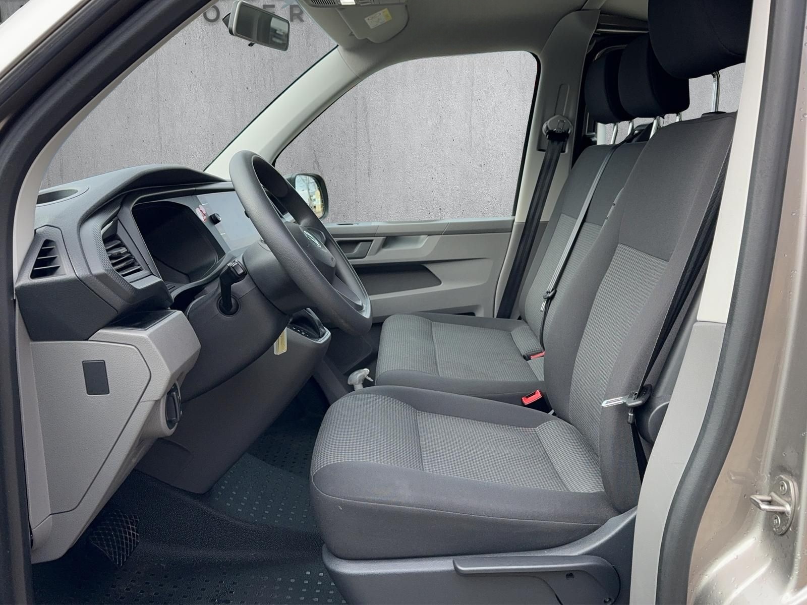 Volkswagen T6.1 Kombi 2.0 TDI DSG Lang +NAVI+AHK+KAMERA+TEM foto 9