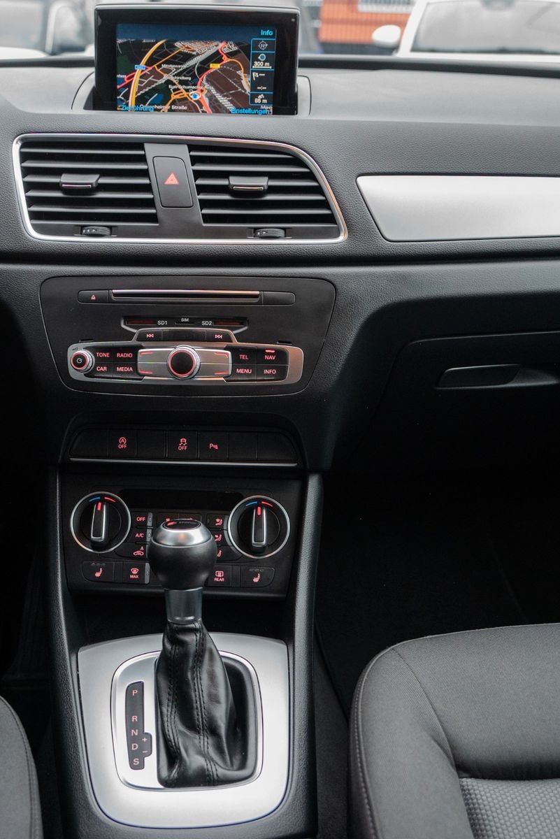 Audi Q3 2.0 TDI S-Tronic S-Line|NAVI|AHK|LED|SHZ foto 12