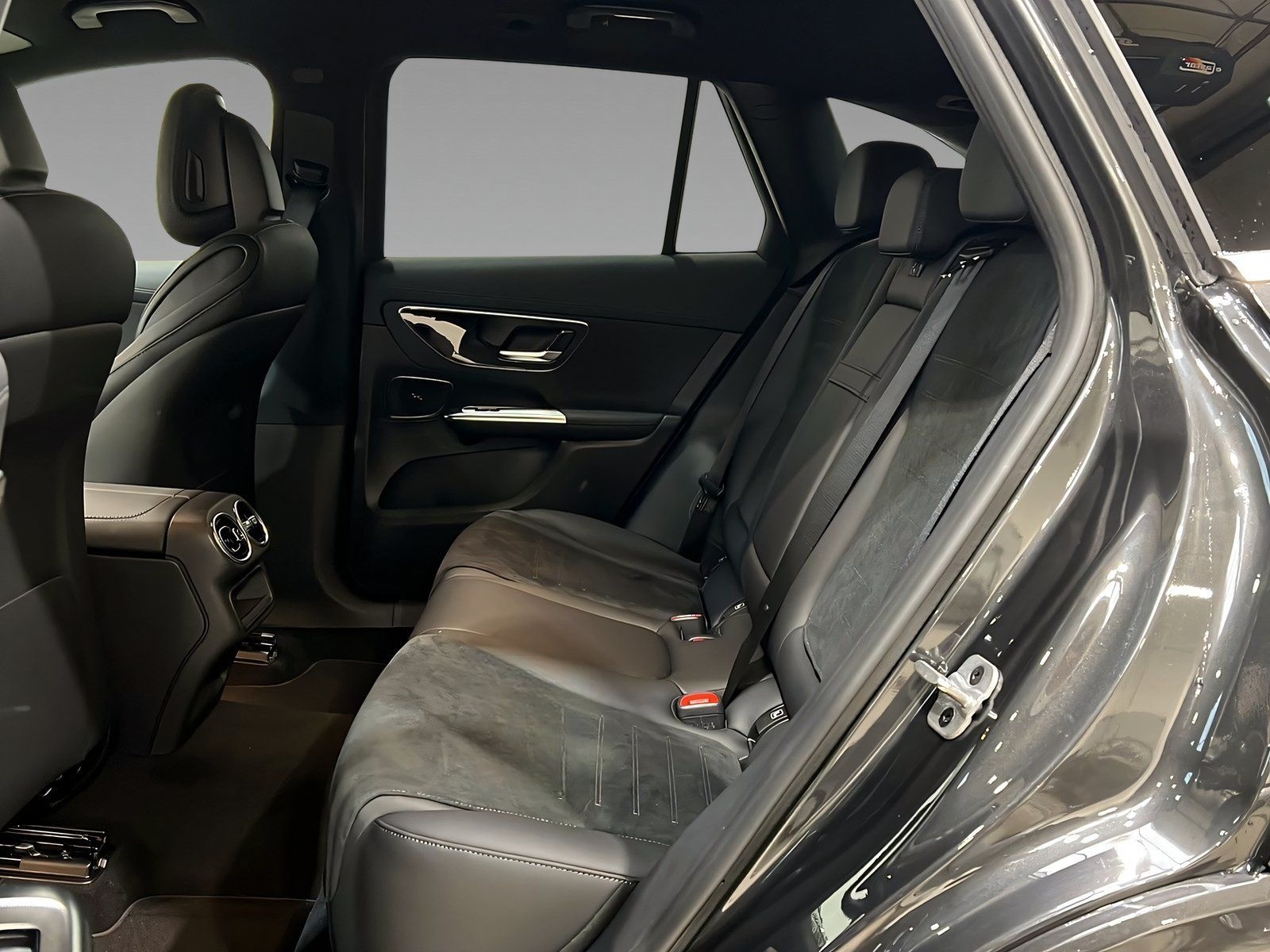 Mercedes-Benz GLC 220 d 4M AMG+DIGITAL+Memo+LrHz+TotW+AHK+360° foto 9