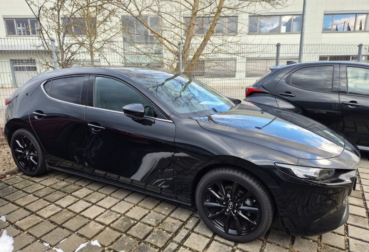 Mazda 3 2.5L e-SKYACTIV G 140ps foto 2