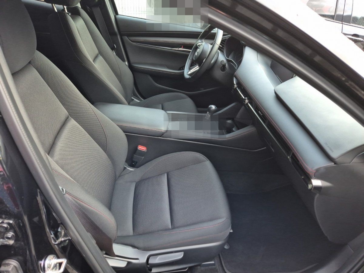 Mazda 3 2.5L e-SKYACTIV G 140ps foto 7