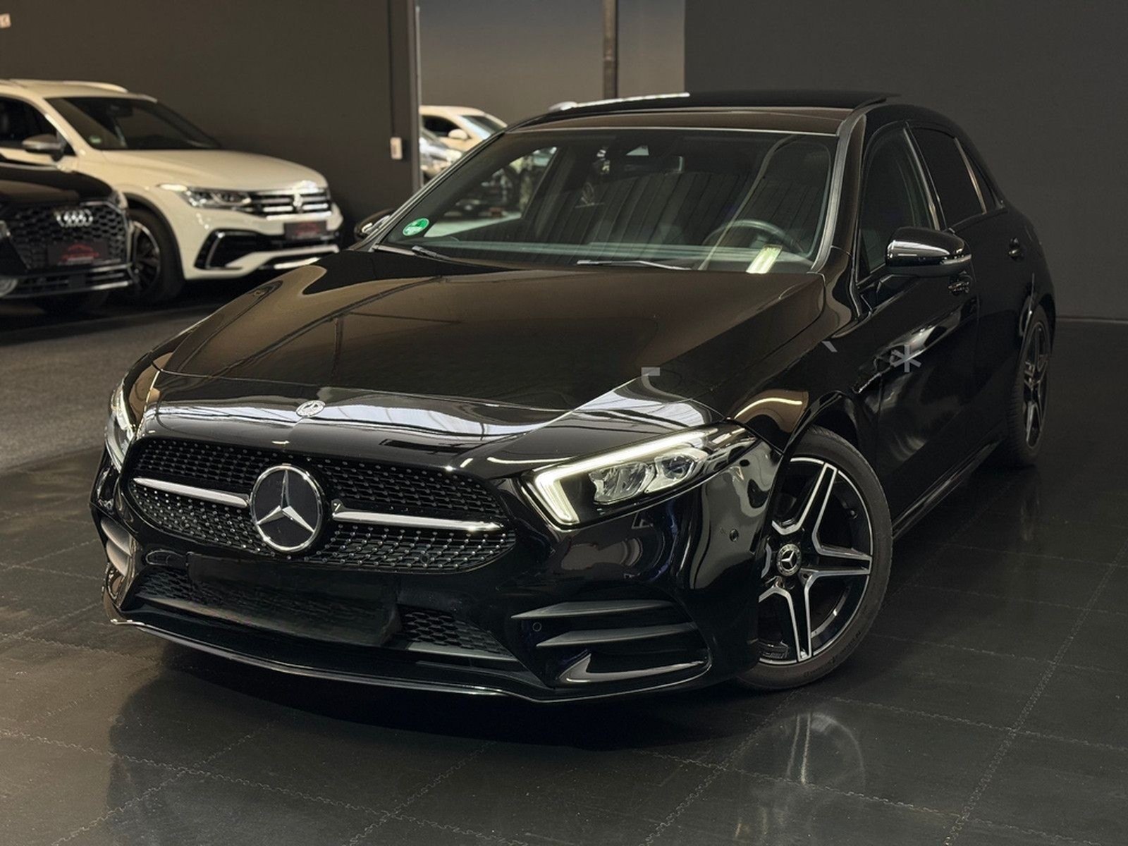 Mercedes-Benz A 180 AMG-Line/Pano/Virtual/Navi/Ambiente/Kamera foto 11