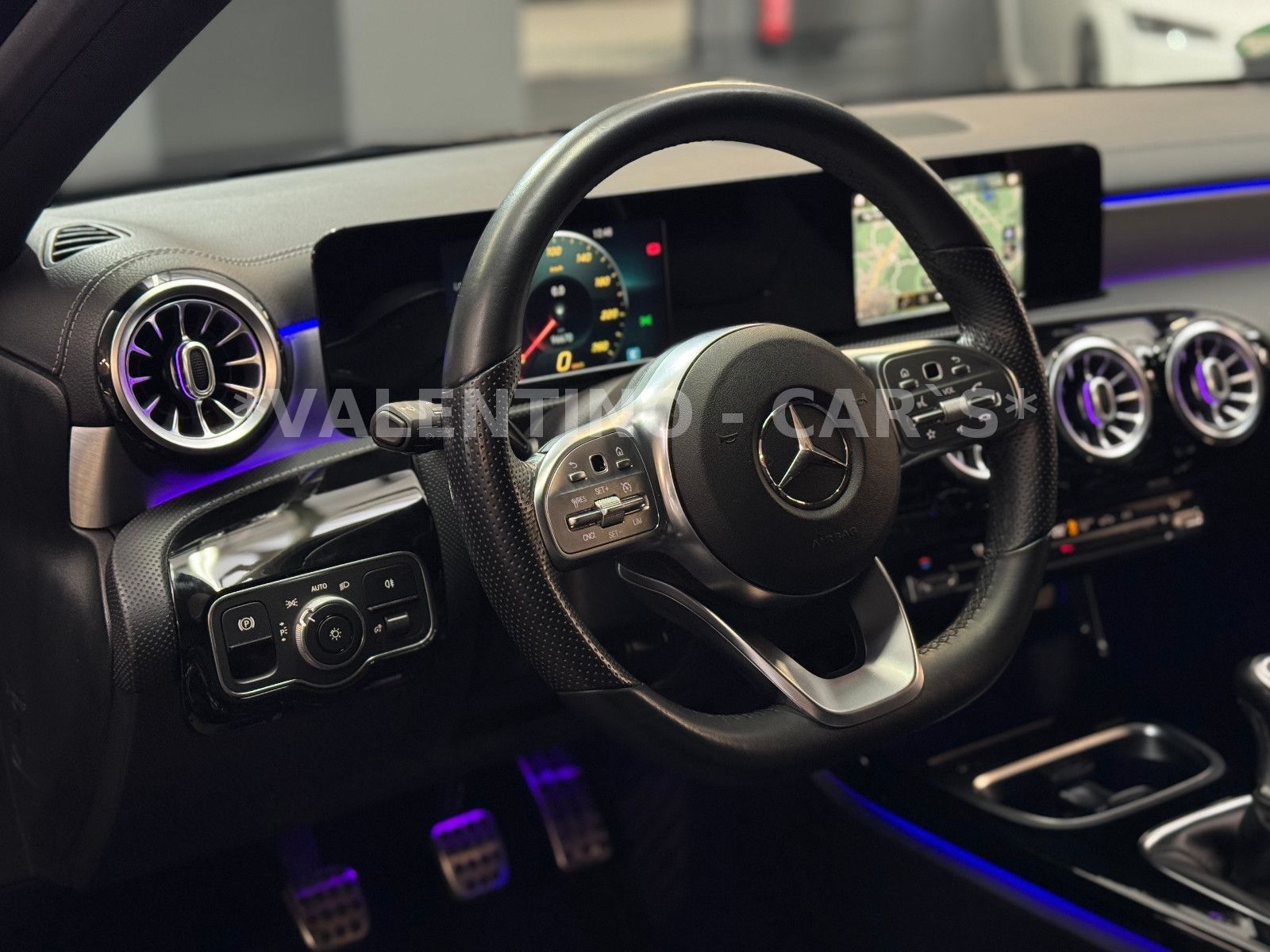 Mercedes-Benz A 180 AMG-Line/Pano/Virtual/Navi/Ambiente/Kamera foto 17