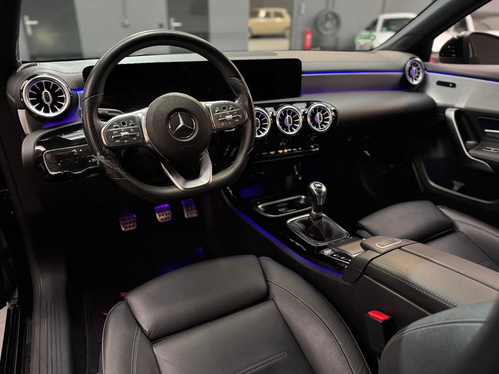 Mercedes-Benz A 180 AMG-Line/Pano/Virtual/Navi/Ambiente/Kamera foto 19