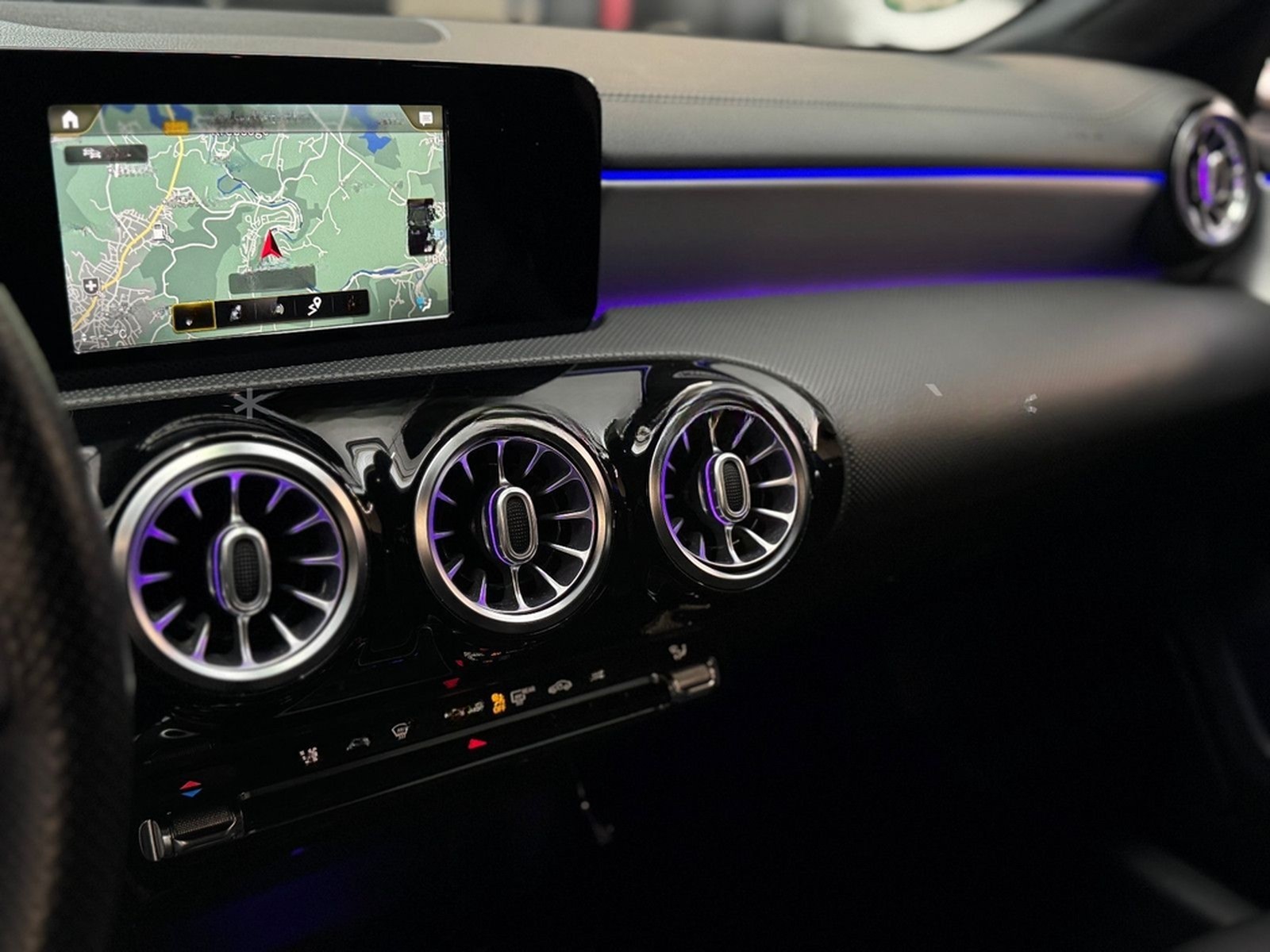 Mercedes-Benz A 180 AMG-Line/Pano/Virtual/Navi/Ambiente/Kamera foto 20