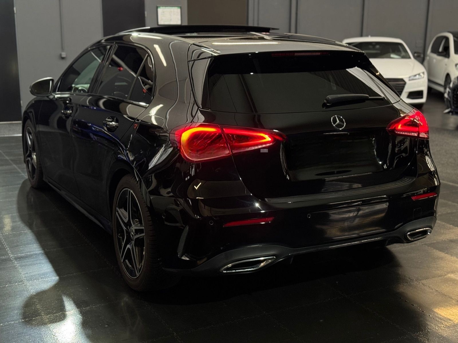 Mercedes-Benz A 180 AMG-Line/Pano/Virtual/Navi/Ambiente/Kamera foto 8