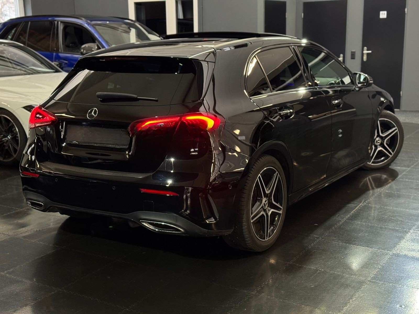 Mercedes-Benz A 180 AMG-Line/Pano/Virtual/Navi/Ambiente/Kamera foto 10