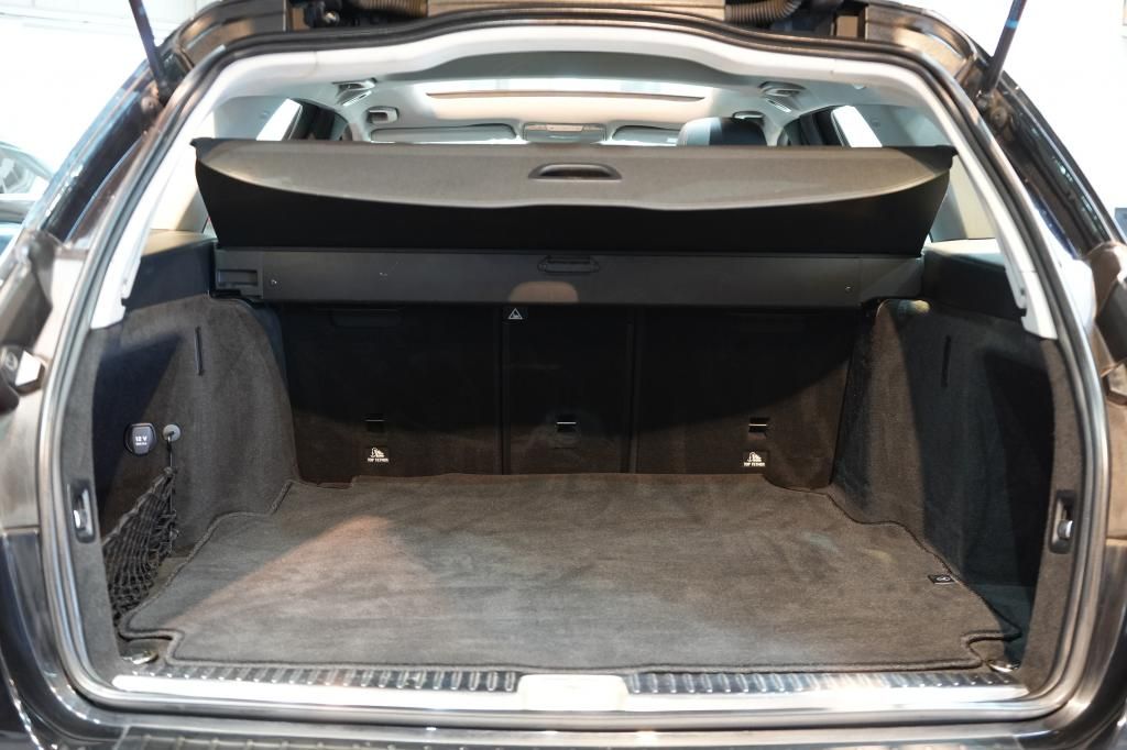 Mercedes-Benz C 300 T 7G Avantgarde*LED*Navi*Kamera*AHK*Pano* foto 5