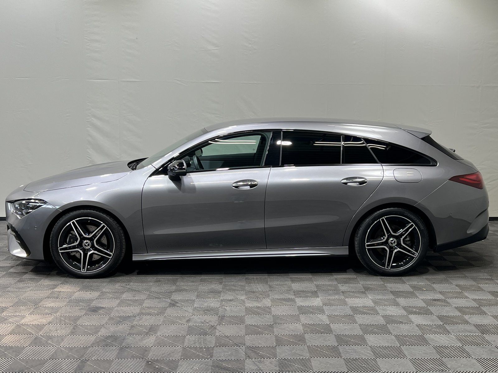 Mercedes-Benz CLA 220 d SB AMG Night Multibeam AHK 360° Distro foto 3
