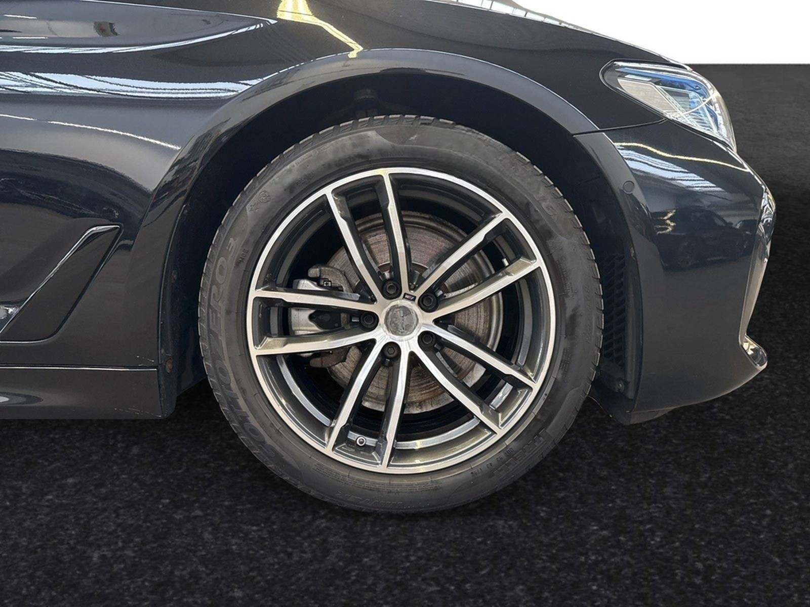 BMW 520i M Sport|AHK|Glasdach|Komfortsitz|Stop&Go foto 4