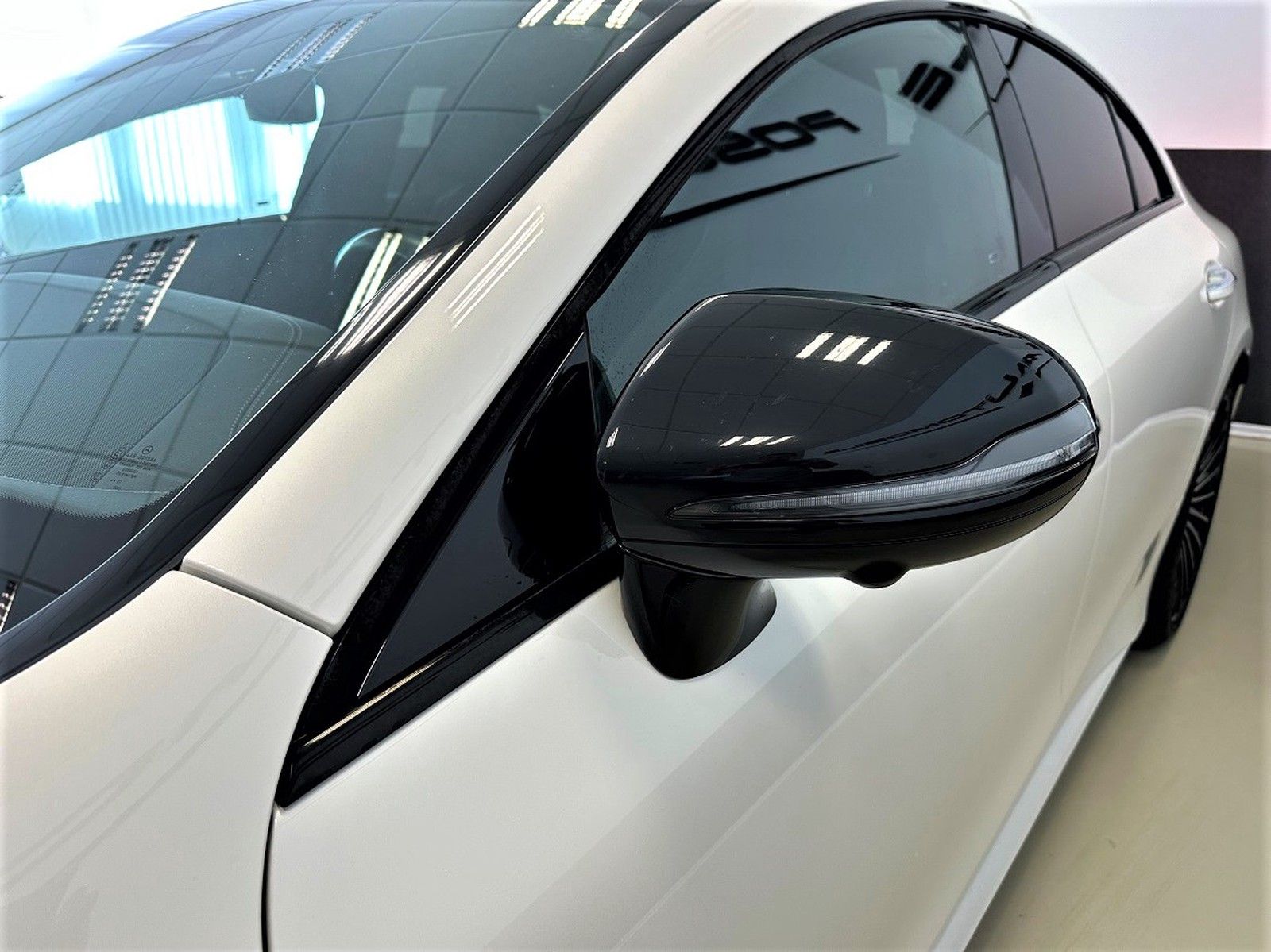 Mercedes-Benz CLS 220 d AMG-Line Burmester 360° Widescreen ACC foto 23