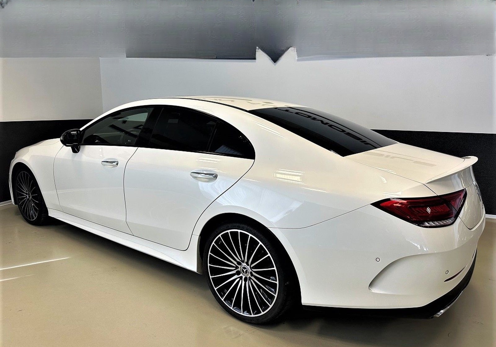 Mercedes-Benz CLS 220 d AMG-Line Burmester 360° Widescreen ACC foto 6