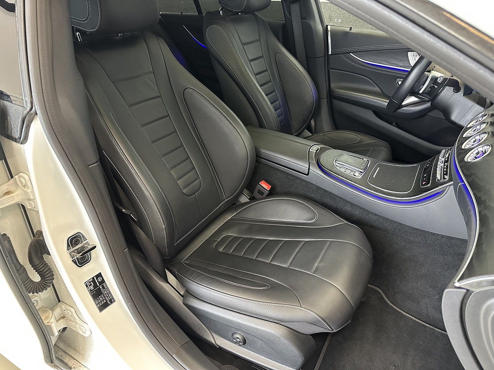 Mercedes-Benz CLS 220 d AMG-Line Burmester 360° Widescreen ACC foto 9