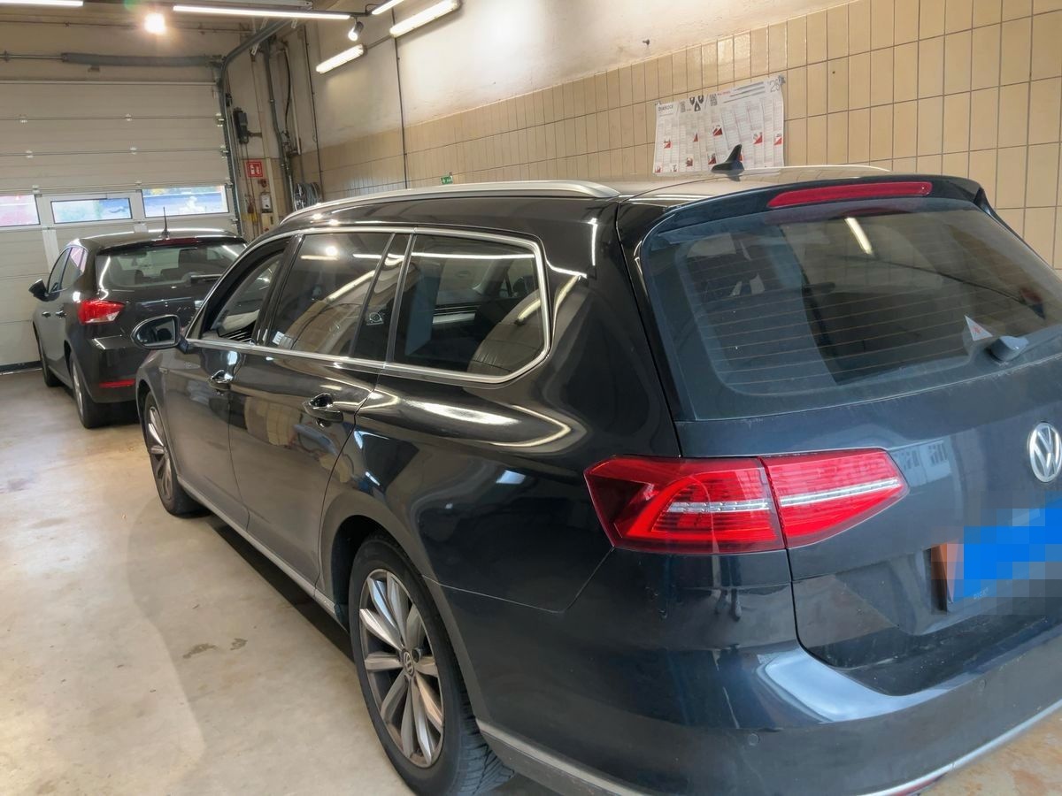 Volkswagen Passat Variant 2.0 TSI 4M +HIGHLINE+LED+AHK+ACC+ foto 6