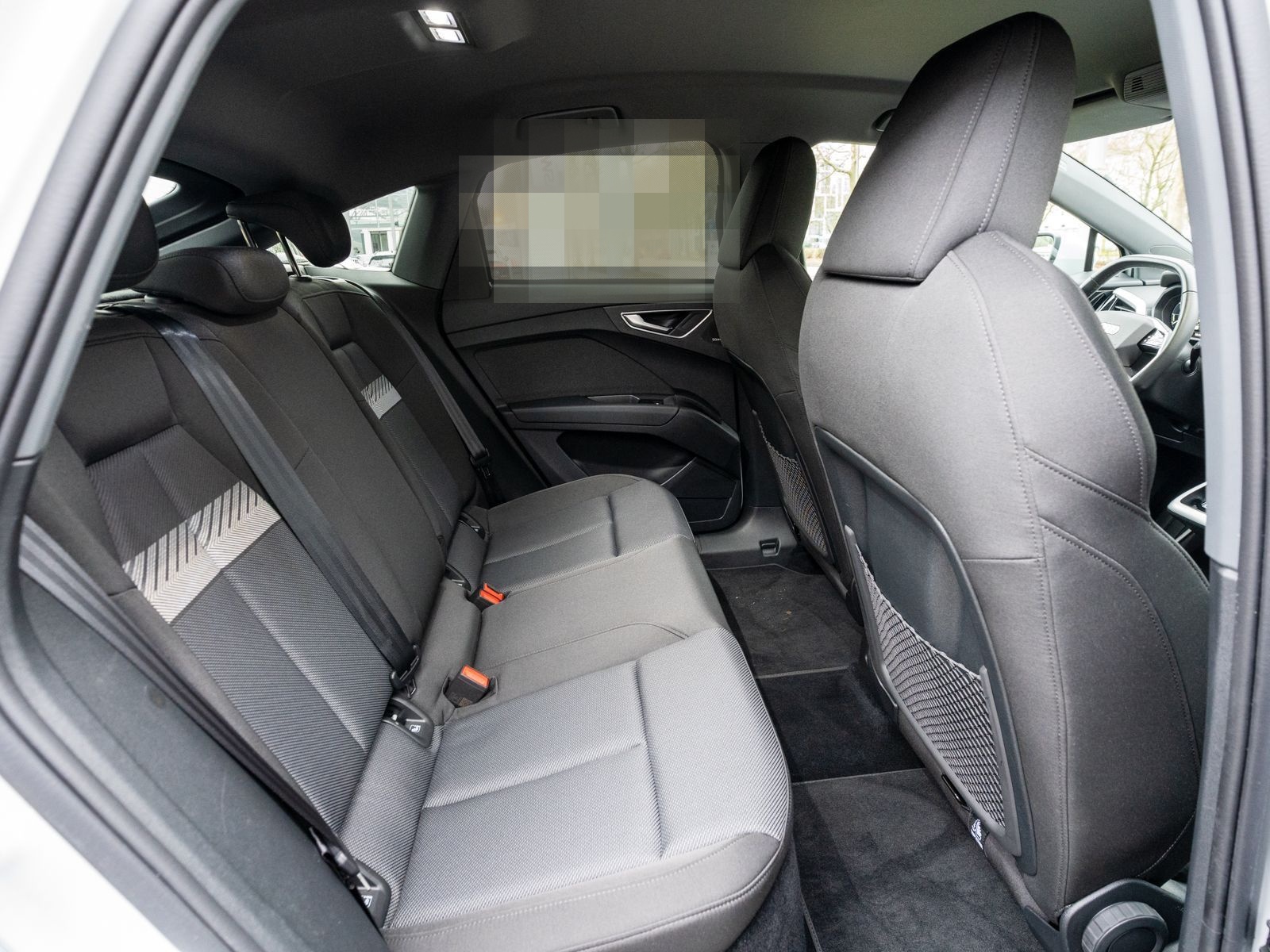 Audi Q4 Sportback 40 e-tron NAVI LED GRA SONOS SHZ VC foto 8