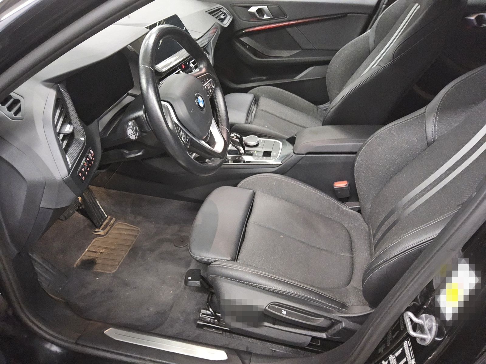 BMW 118dA Sport-Line Navi LED LC-Pro AHK RFK foto 9