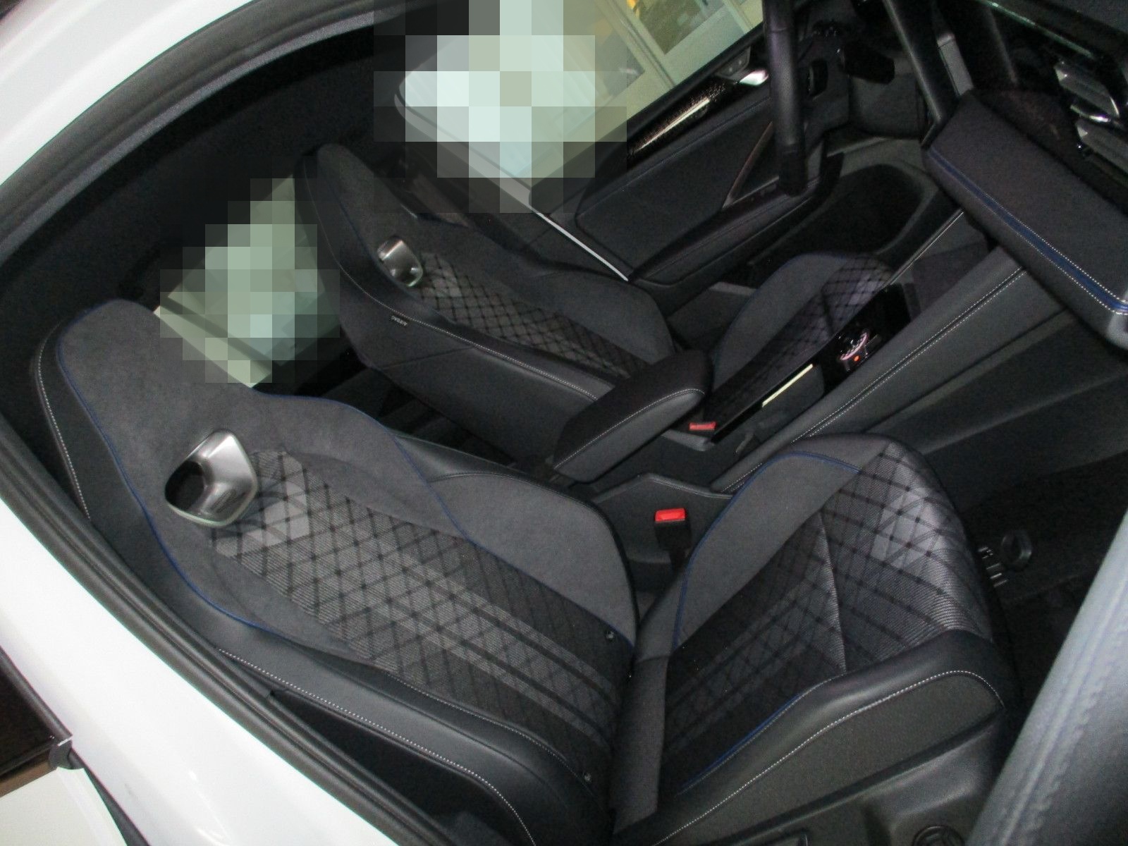 Volkswagen Tiguan R-Line  1,5 eTSI DSG / Kamera LED-Plus foto 16