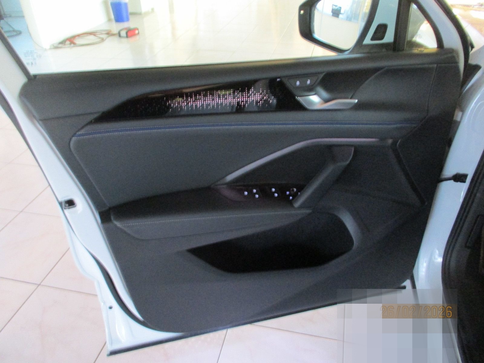 Volkswagen Tiguan R-Line  1,5 eTSI DSG / Kamera LED-Plus foto 5