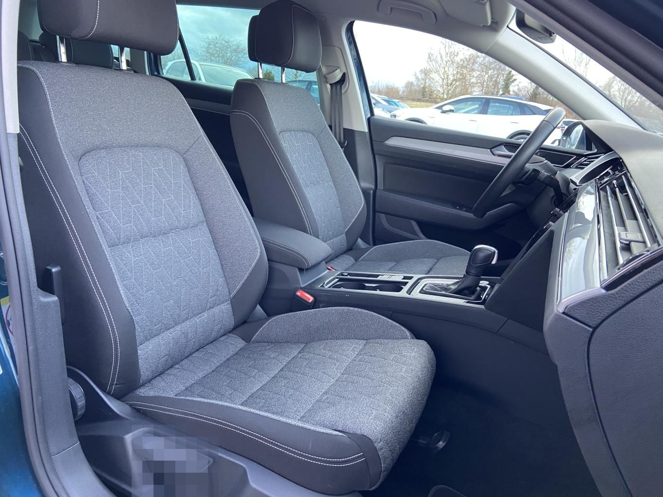 Volkswagen Passat Variant 2.0 TDI DSG Business EL.HECK+APP- foto 13