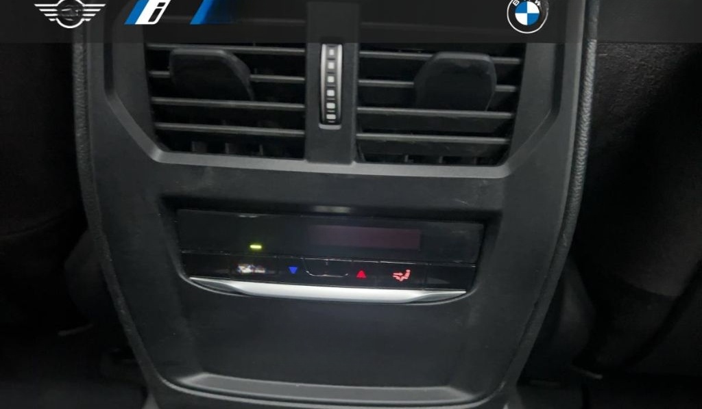 BMW M340i xDrive Touring M Sport RFK LED H&K PANO foto 21