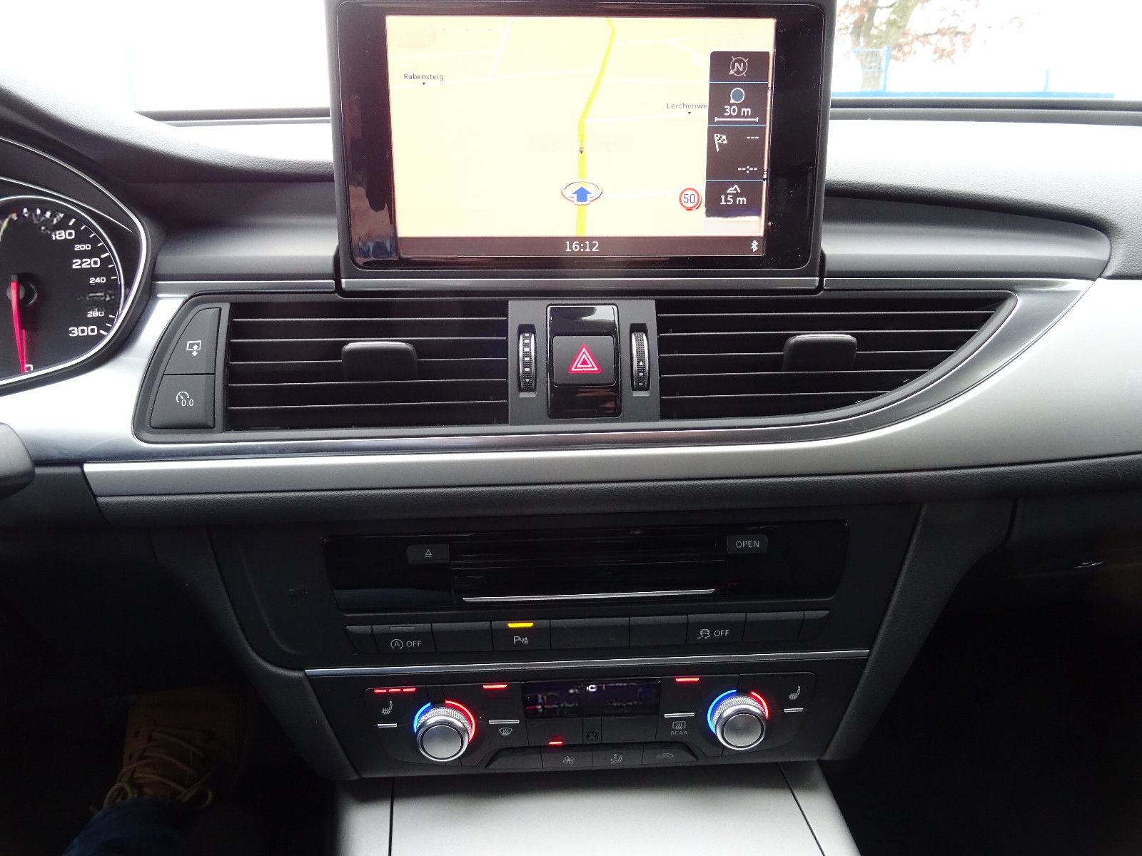 Audi A6 Avant 3.0 TFSI quattro S-Line Selection Bose foto 18