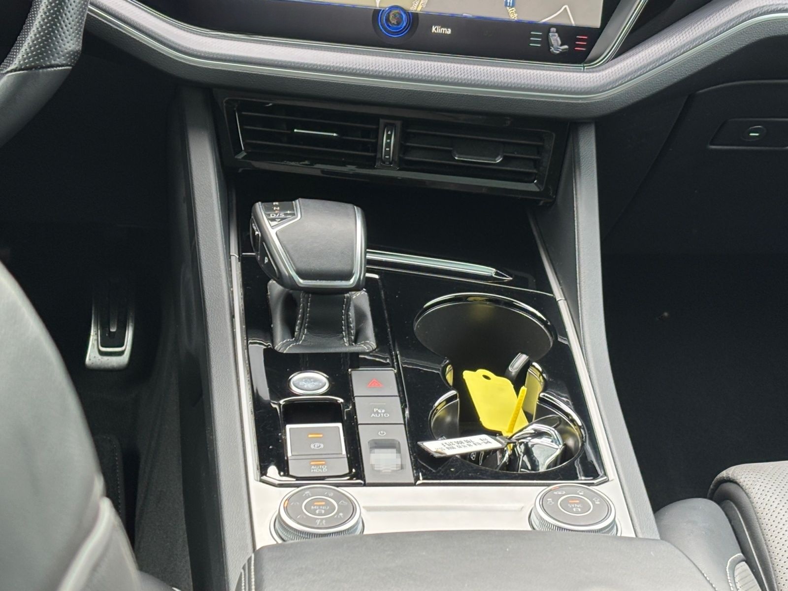 Volkswagen Touareg 3,0 TDI V6 4motion R-Line AHK Pano foto 15