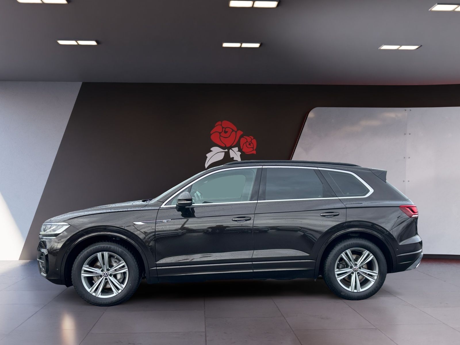 Volkswagen Touareg 3,0 TDI V6 4motion R-Line AHK Pano foto 3