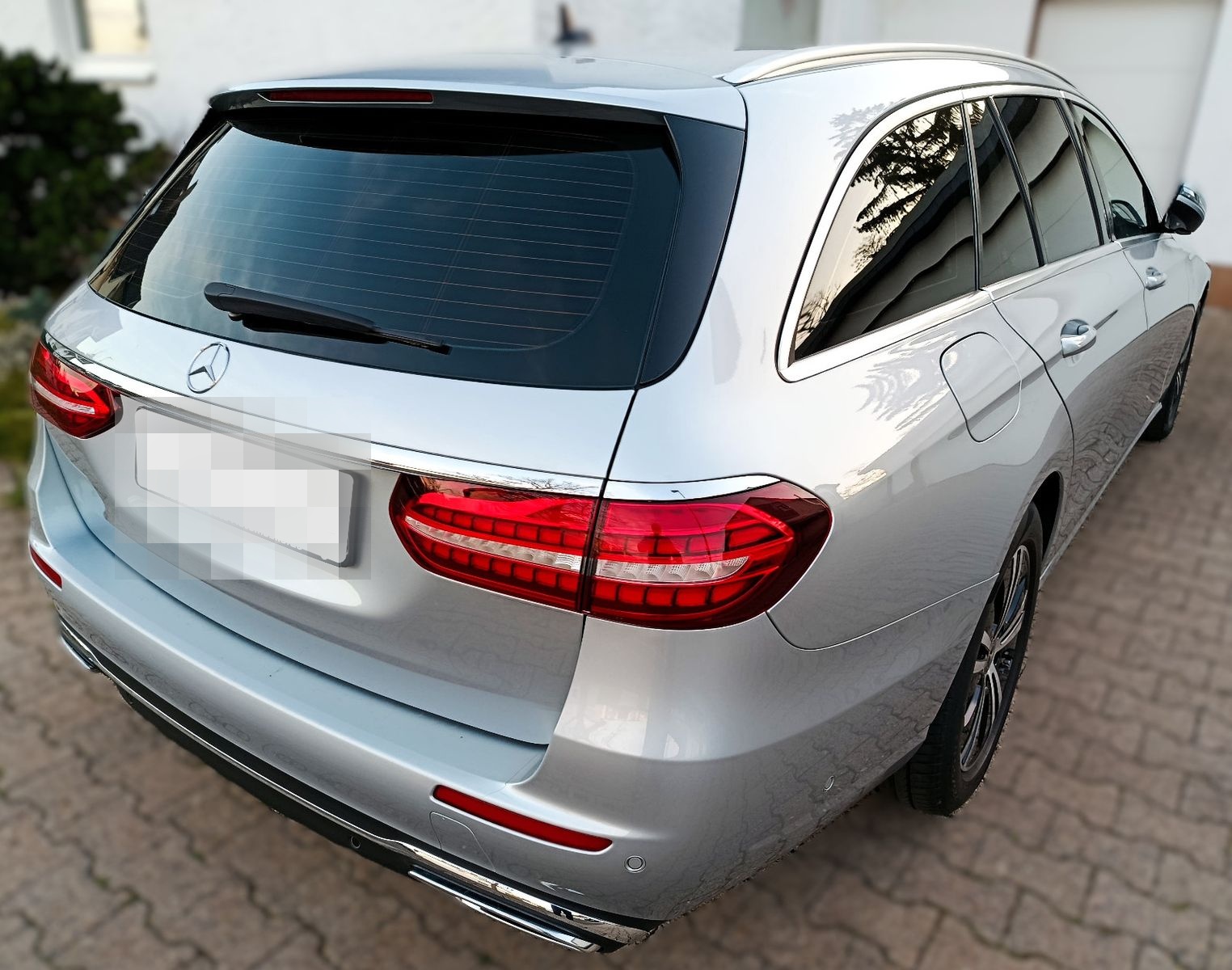 Mercedes-Benz E220dT  Rentner nur 45TKM foto 3
