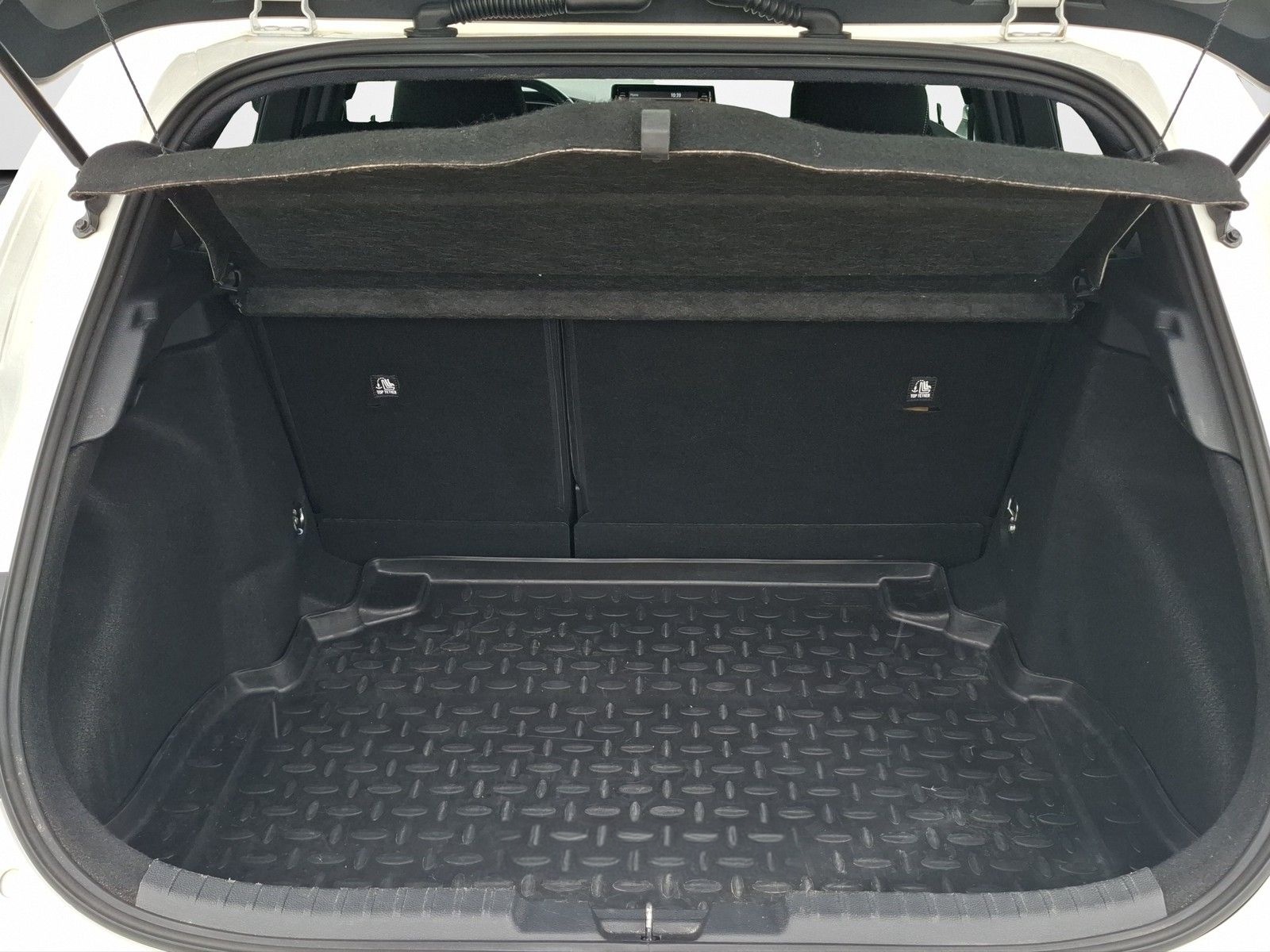 Toyota Corolla 1.2T Team D AHK / BI-LED / SMART-CONNECT foto 16