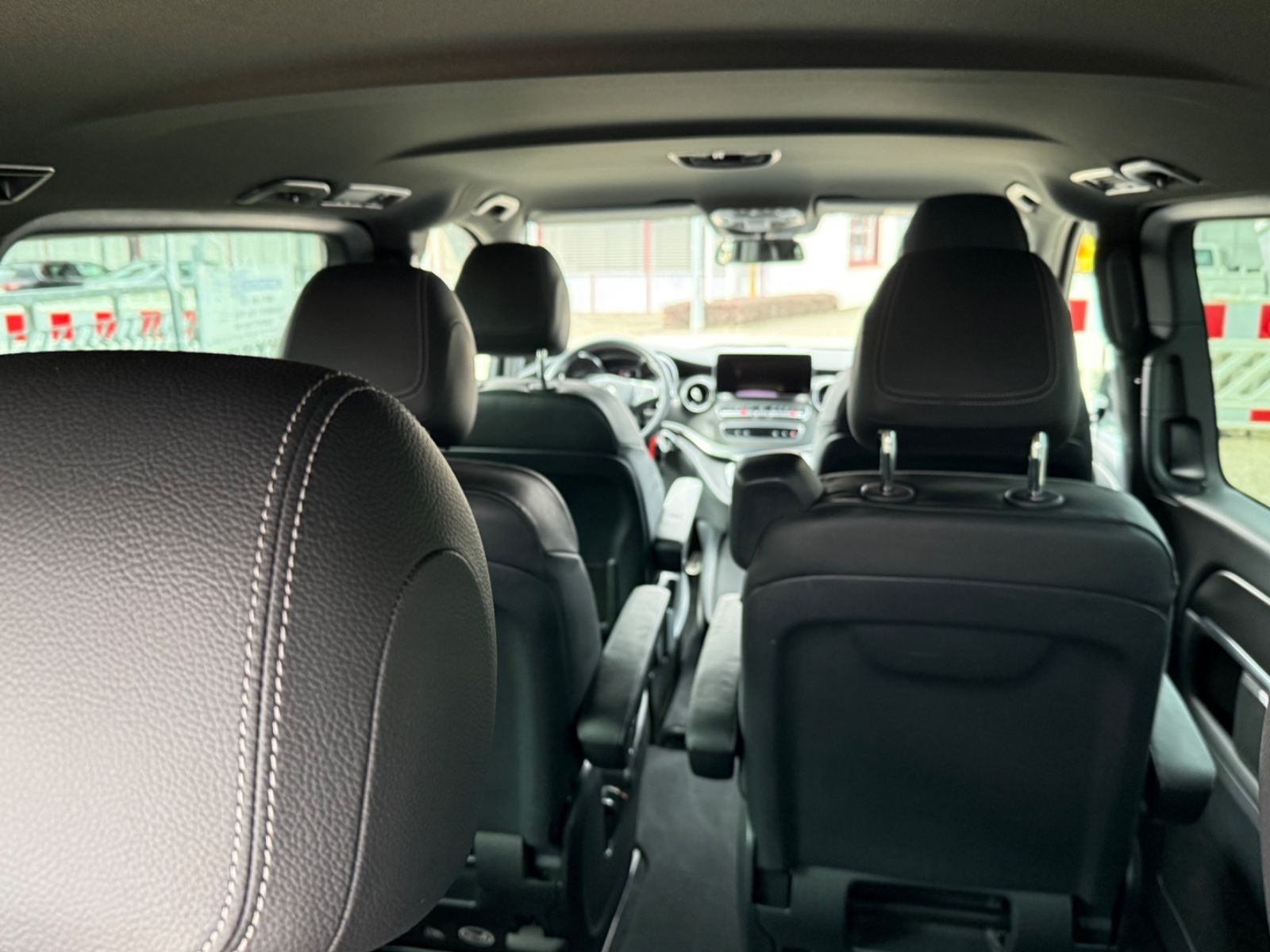Mercedes-Benz V 300 d AVANTG/ LANG/ STANDHEIZ/LEDER foto 9
