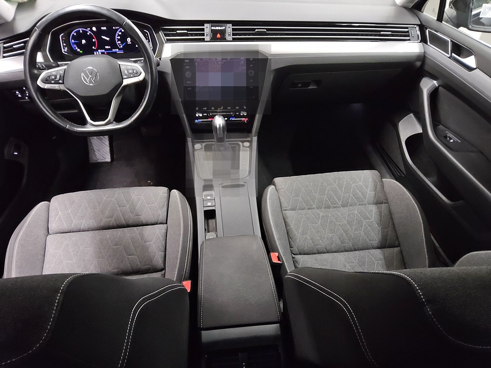 Volkswagen Passat Var. 2.0 TDI Business Navi LED AID RFK foto 5