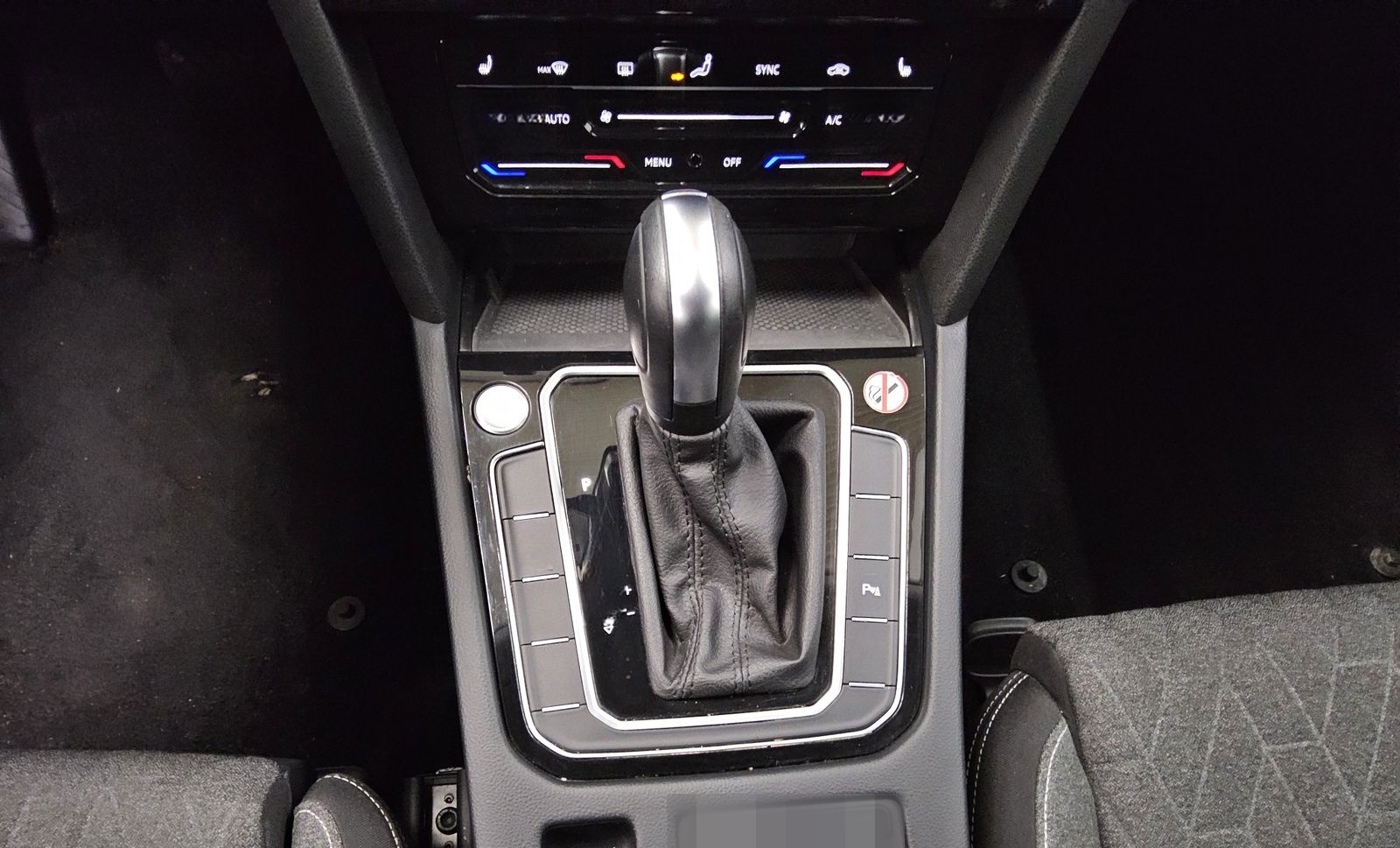 Volkswagen Passat Var. 2.0 TDI Business Navi LED AID RFK foto 6