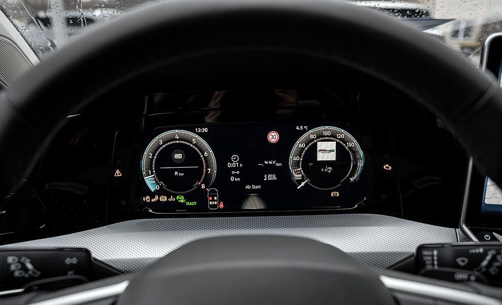 Volkswagen Golf VIII Variant 1.5 eTSI Energy LED FACEL. ACC foto 11