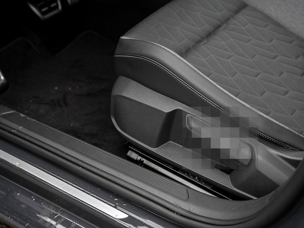 Volkswagen Golf VIII Variant 1.5 eTSI Energy LED FACEL. ACC foto 14