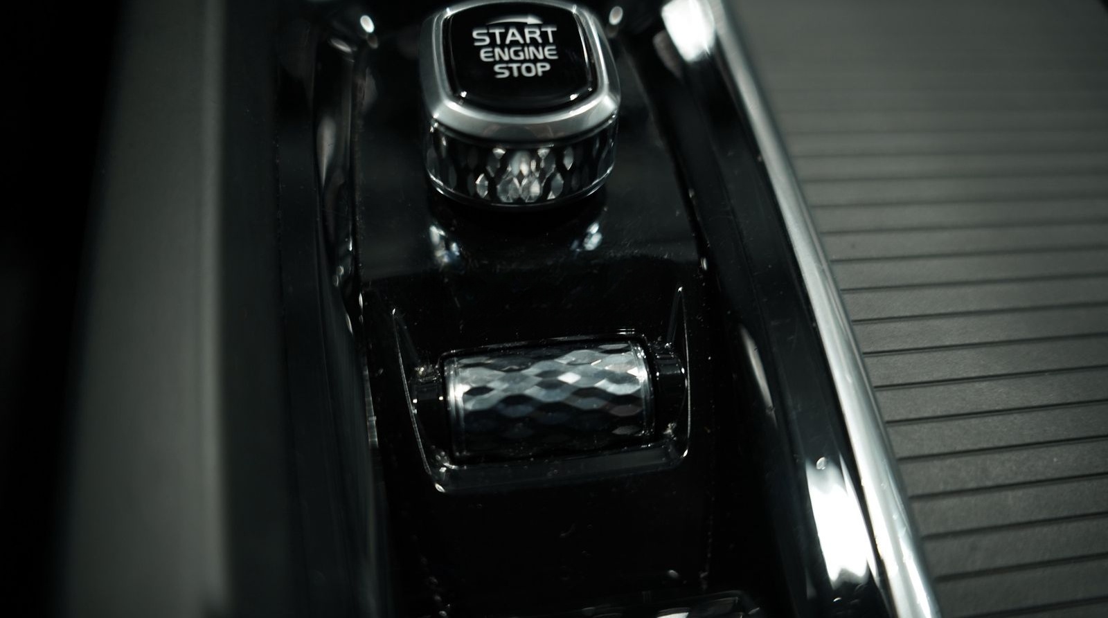 Volvo XC60 Momentum 2WD *H-UP *Kamera *Digital *Navi foto 22